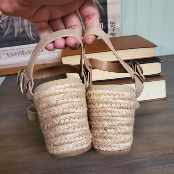 Y NOT Strappy Espadrille Wedge Sandals Summer Vacation womens sz 8 - Picture 7 of 8